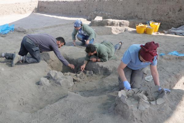 eskisehirde-5-bin-yillik-kup-mezarlarda-cocuk-iskeletleri-bulundu-ghaIiDGh.jpg