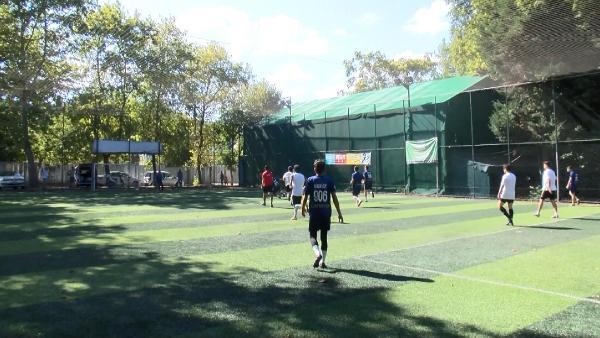 sariyerde-birlik-ve-beraberlik-futbol-turnuvasi-WNMu5FbO.jpg