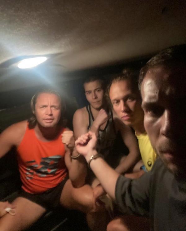 yangina-neden-olduklari-iddiasiyla-tutuklanan-7-rus-turist-serbest-birakildi-t4lTKbCB.jpg